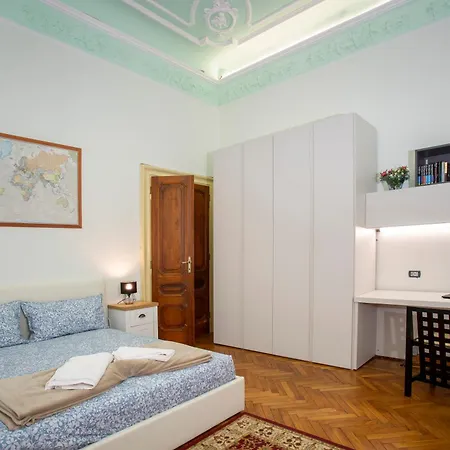 New View In Historic Palace Semesterbostad *