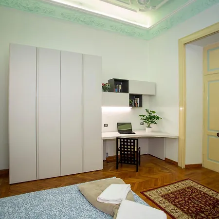Semesterbostad New View In Historic Palace *