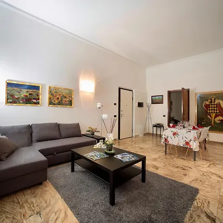 New View In Historic Palace Casa vacanze Verbania